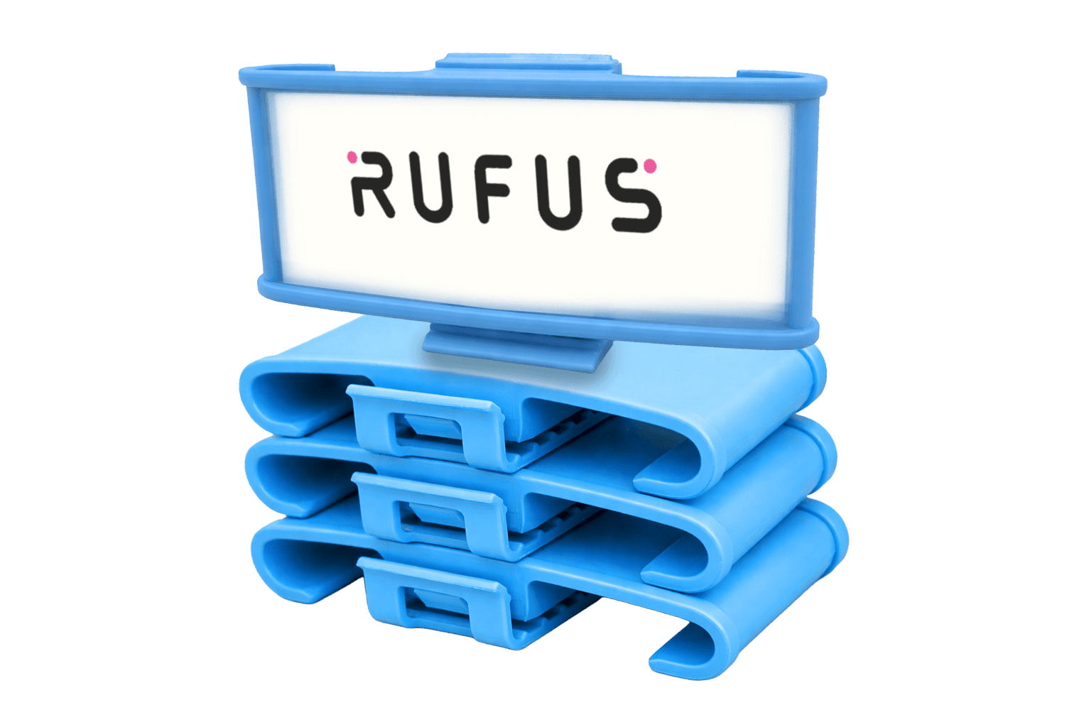 Tags RUFUS M8 Clip reutilizables de color azul apilados bajo un tag RFID personalizable